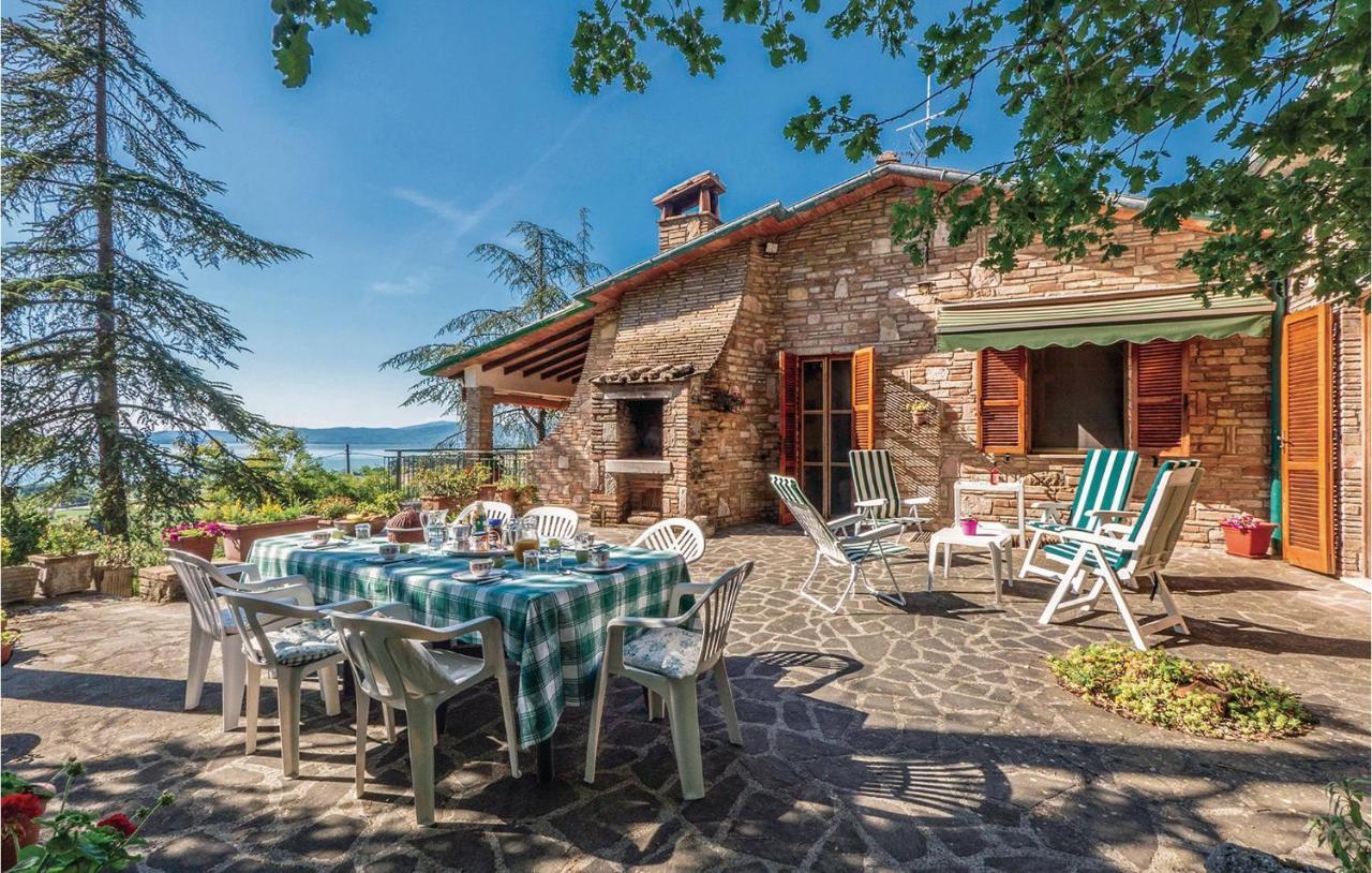 Cozy Home In Magione -Pg- With Wifi San Feliciano Exterior photo
